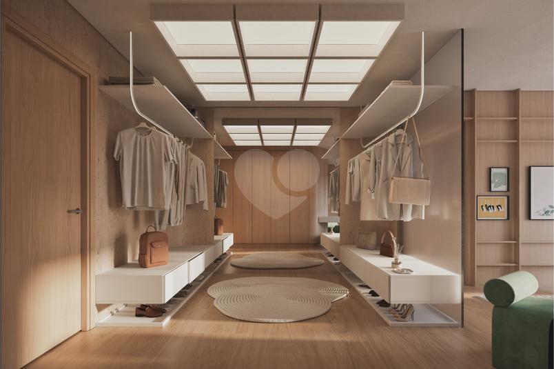 Penthouse Closet 