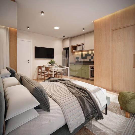Living - Studio 24m
