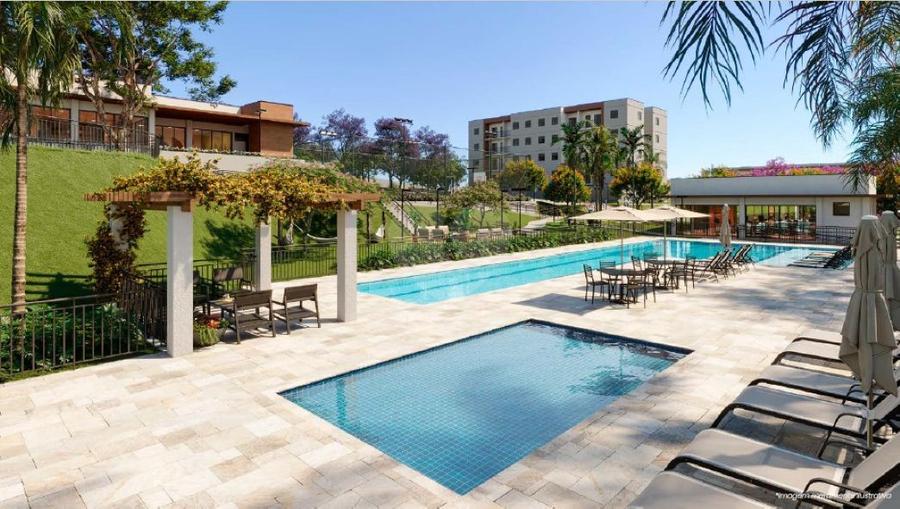 Piscina com raia