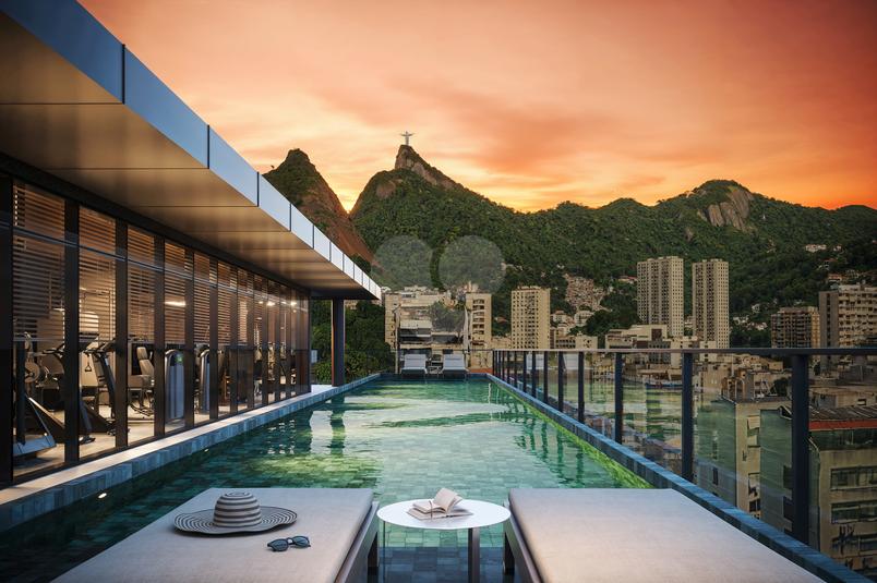 Piscina Detalhe