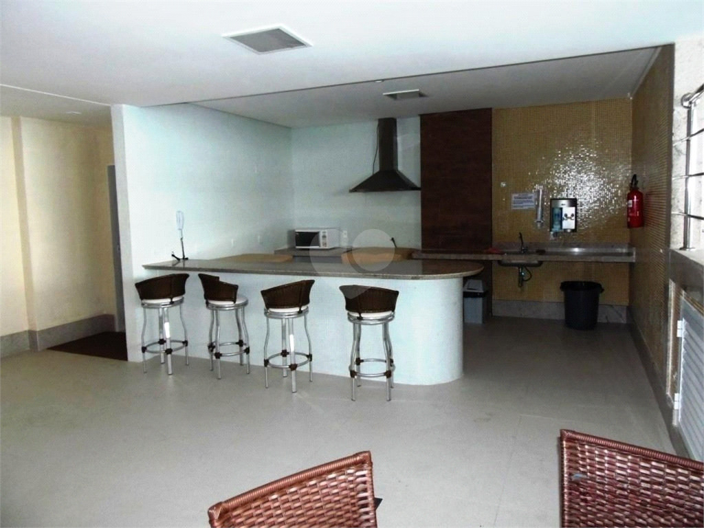 Venda Apartamento Guarapari Centro REO1000602 3