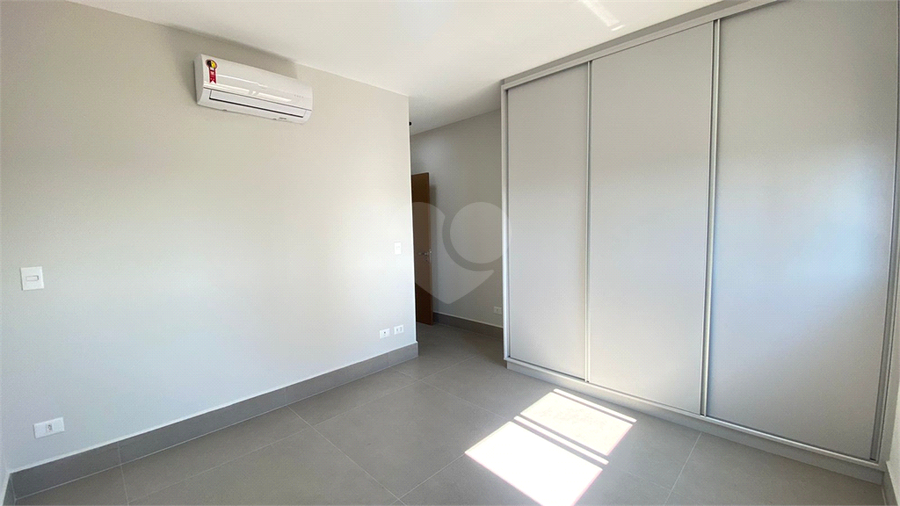 Foto REO1001381