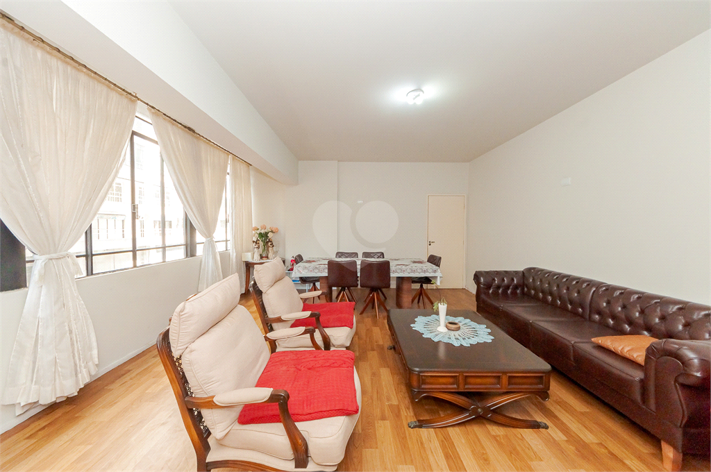 Venda Apartamento Curitiba Centro REO1001602 3