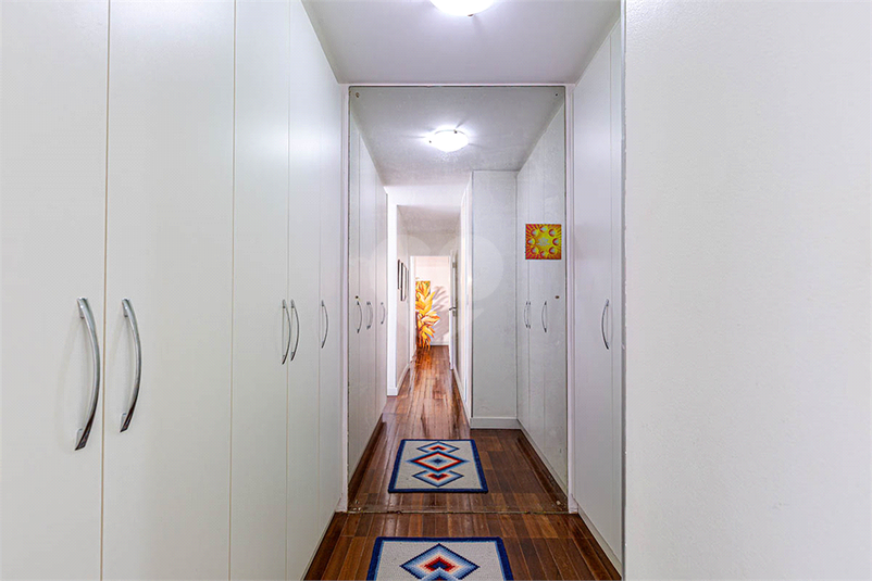 Foto REO1001718