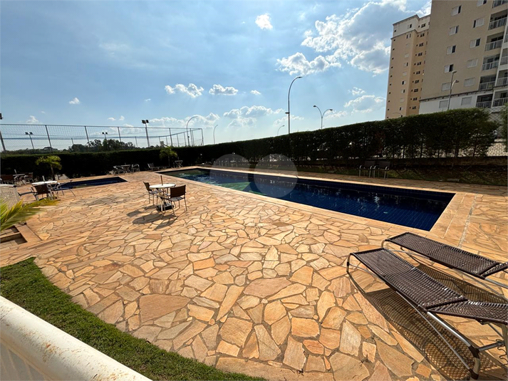 Foto REO1001749