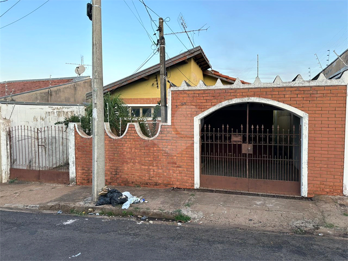 Foto REO1002096