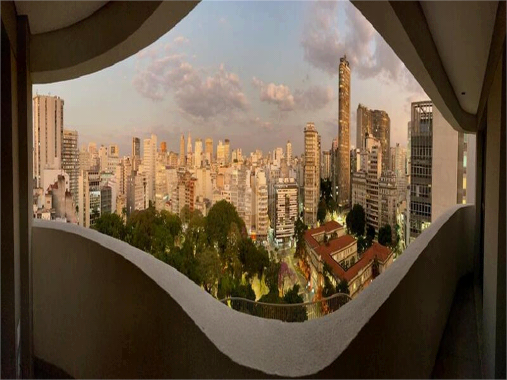 Venda Apartamento São Paulo República REO1002182 3