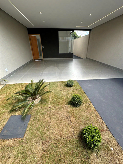 Foto REO1003830