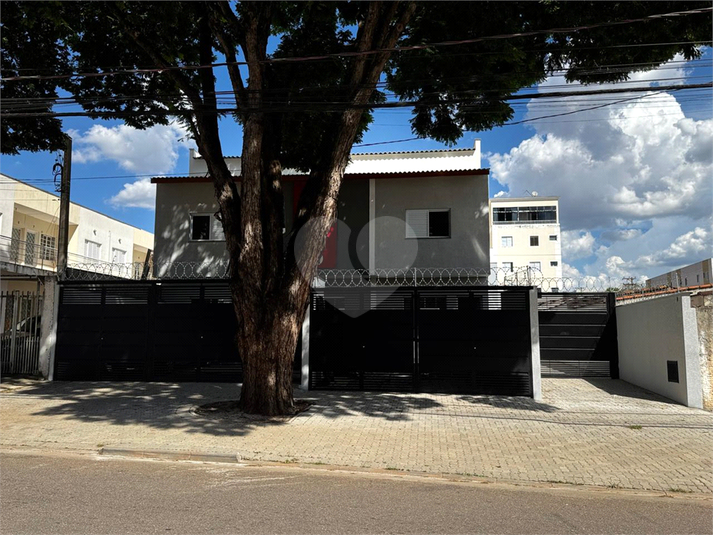 Foto REO1004520