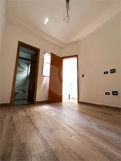 Foto REO1004679