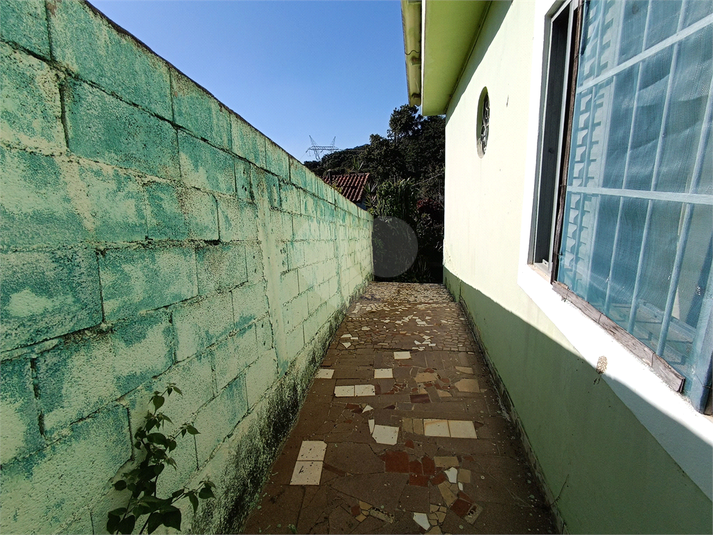 Foto REO1004801