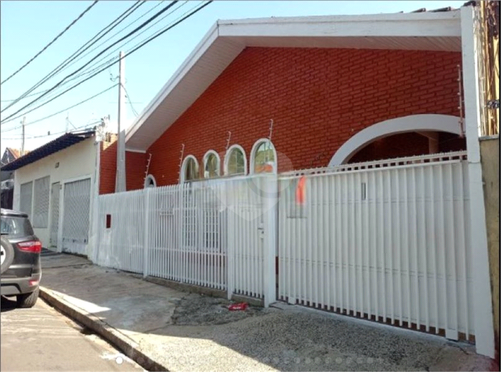 Foto REO1004954