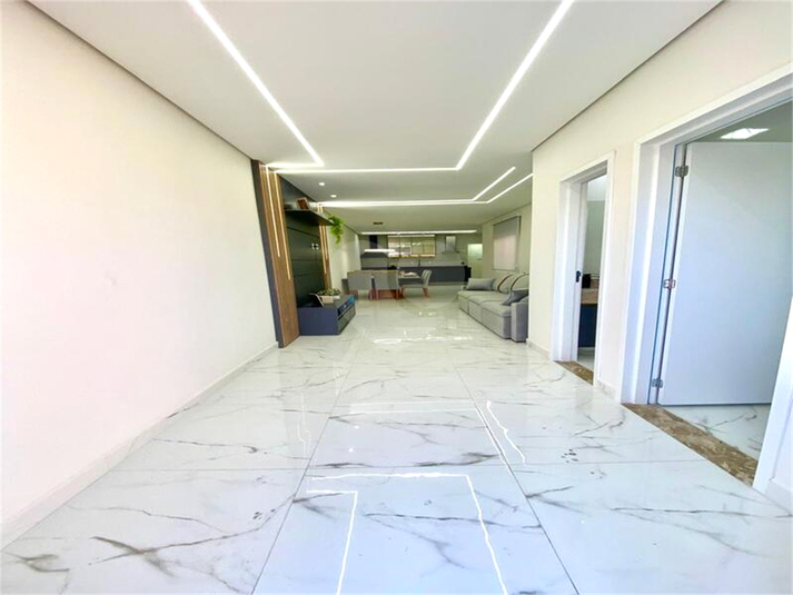 Foto REO1005779
