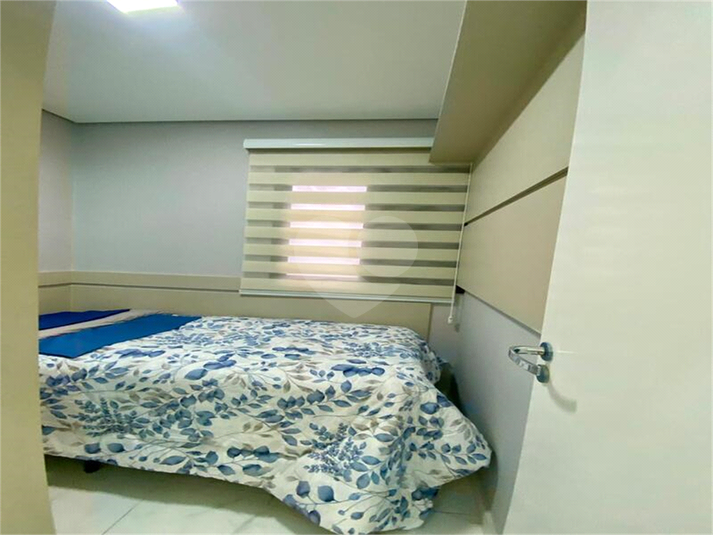 Foto REO1005779