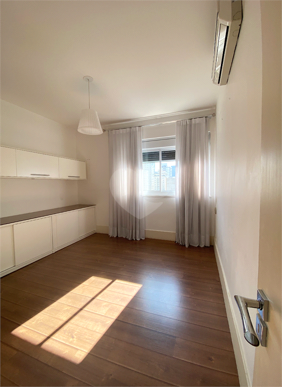 Venda Apartamento São Paulo Cerqueira César REO100636 13