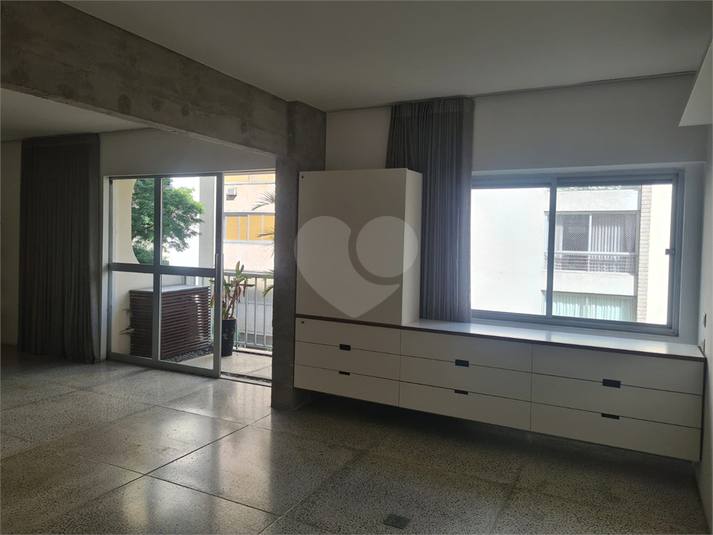 Foto REO1006758