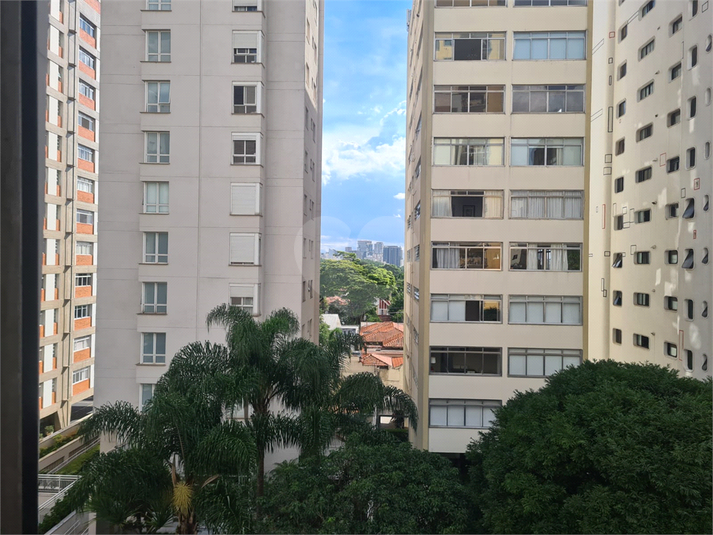Foto REO1006758