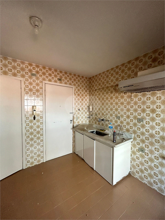 Venda Apartamento São Paulo Santana REO1006805 13