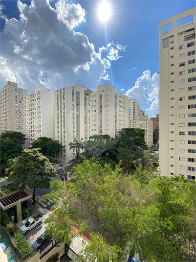 Foto REO1007059