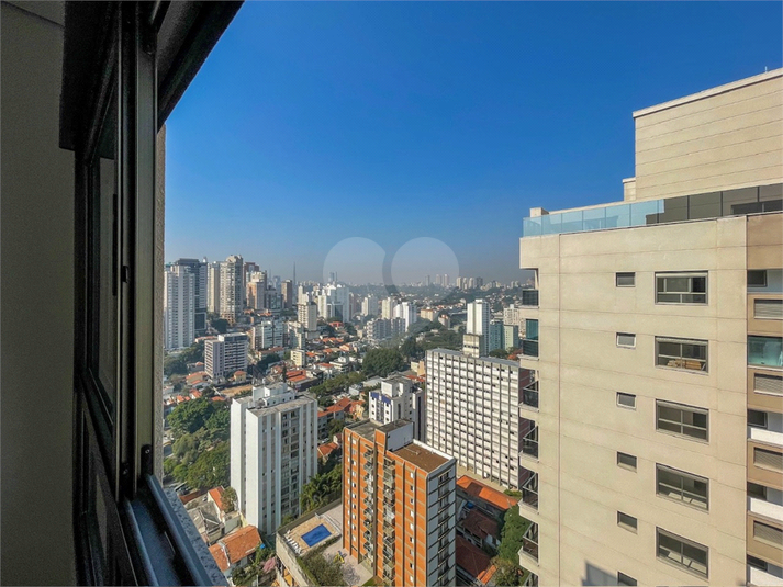 Foto REO1007246