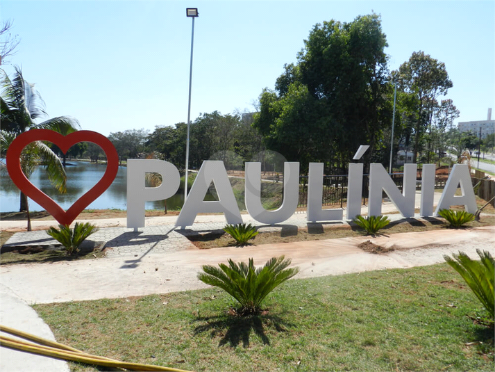 Foto REO1007627