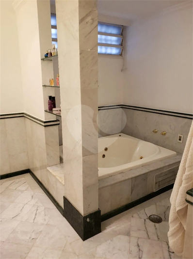 Foto REO1007727