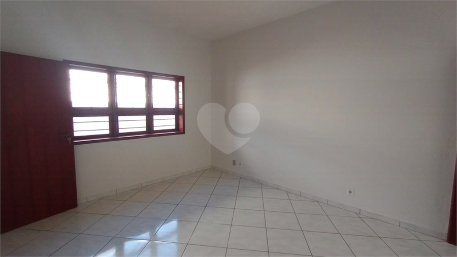 Foto REO1008291