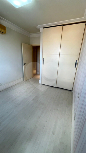 Foto REO1009163