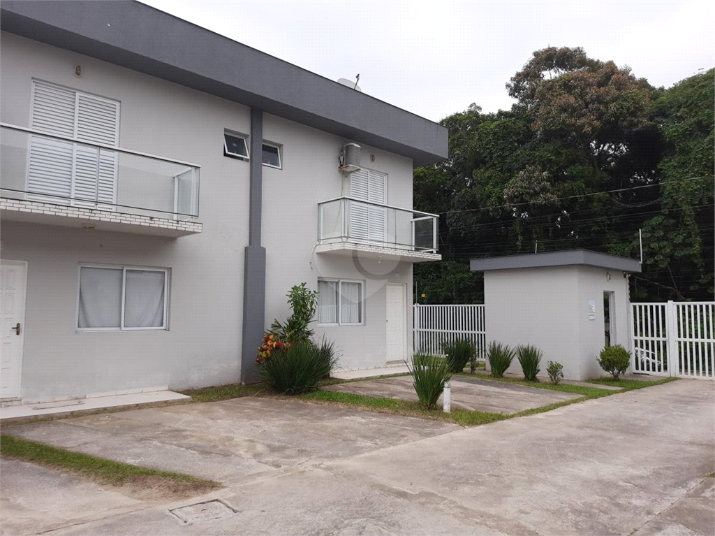 Venda Villagio Bertioga Maitinga REO1009683 2