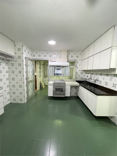 Foto REO1009780