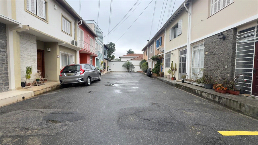 Foto REO1009972