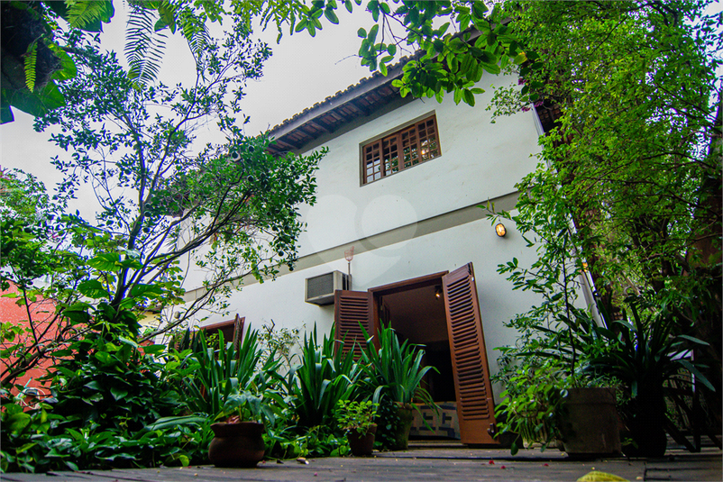 Foto REO1010644