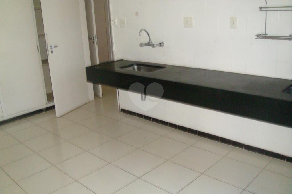 Venda Apartamento São Paulo Consolação REO101086 29