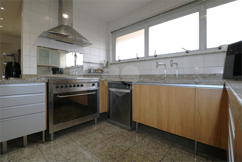Foto REO1012981