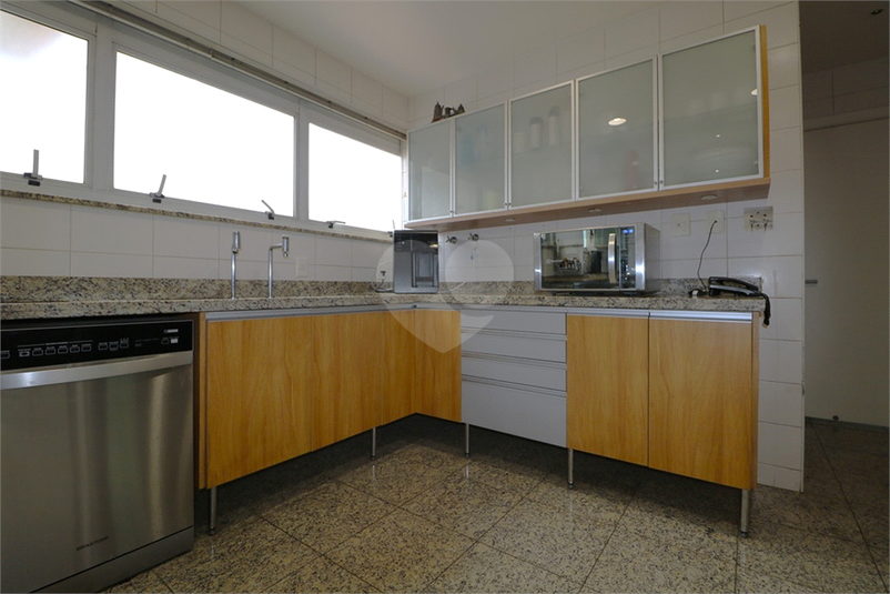 Foto REO1012981