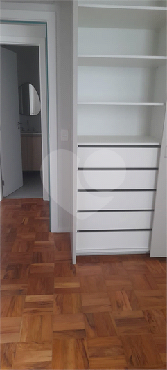 Foto REO1014583