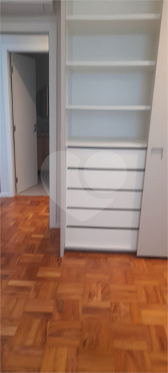 Foto REO1014583