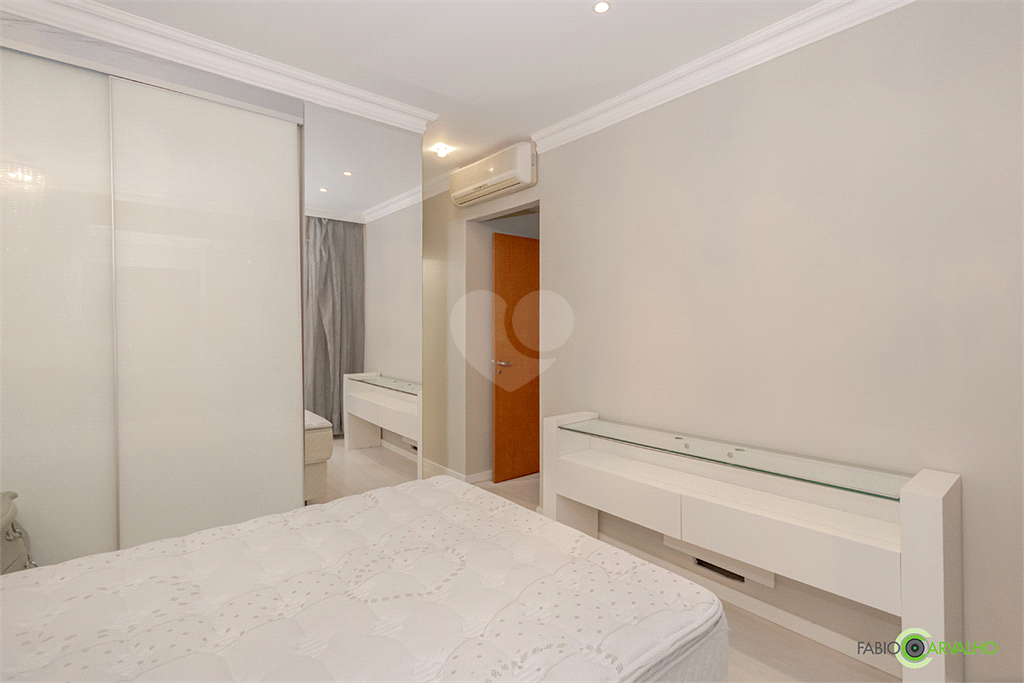 Venda Apartamento Porto Alegre Jardim Europa REO1014986 27