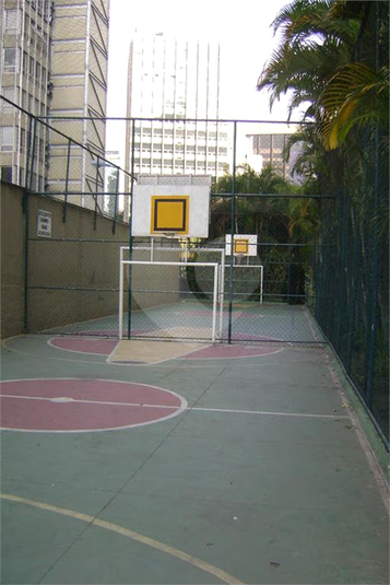 Foto REO1015024