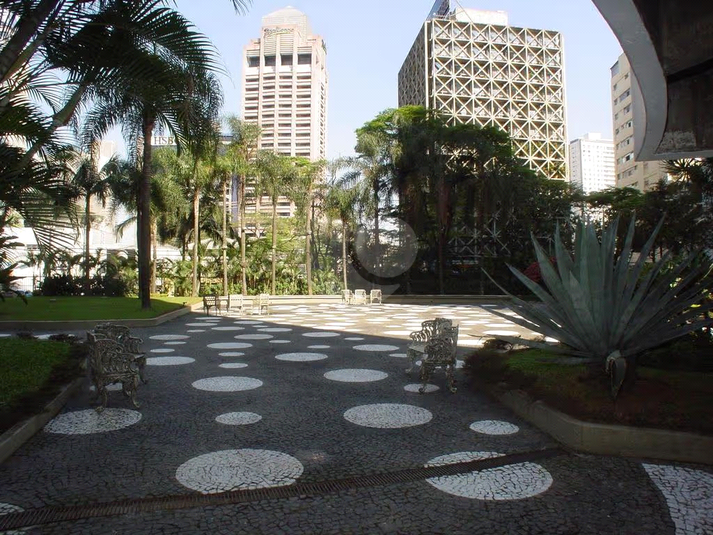 Foto REO1015024