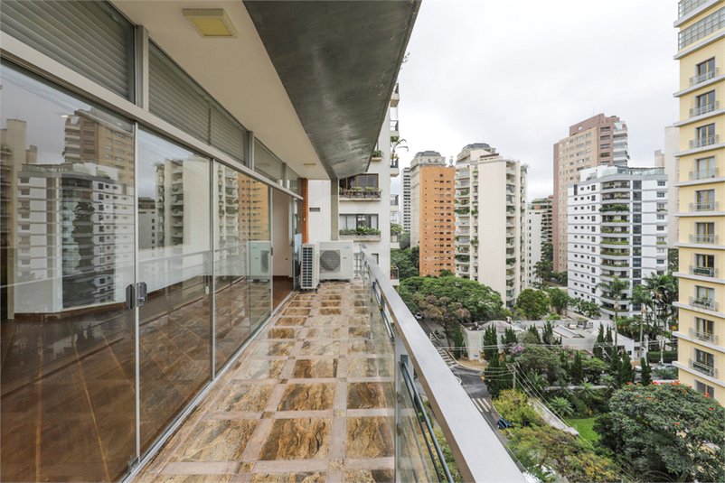 Foto REO1015522