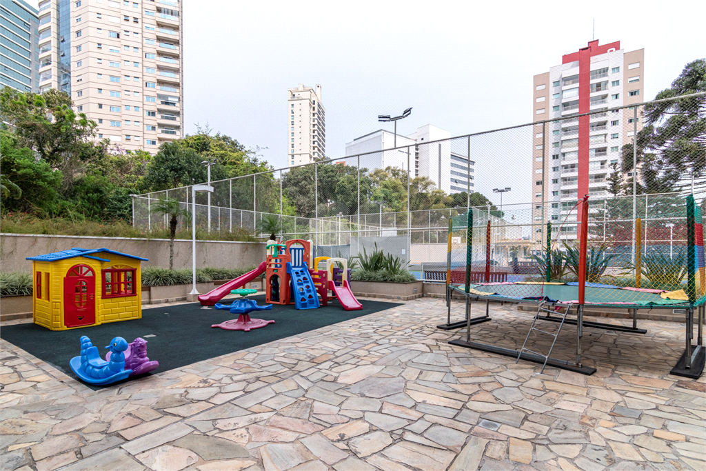 Venda Apartamento Curitiba Campo Comprido REO1016455 12