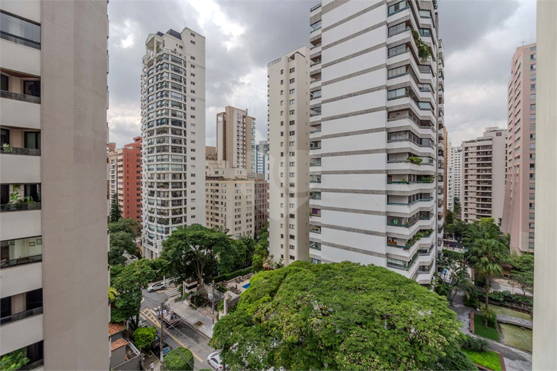 Foto REO1016486