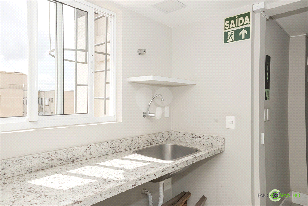 Venda Apartamento Porto Alegre Centro Histórico REO1016672 30