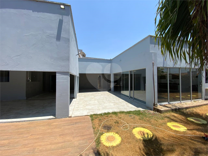 Foto REO1016716
