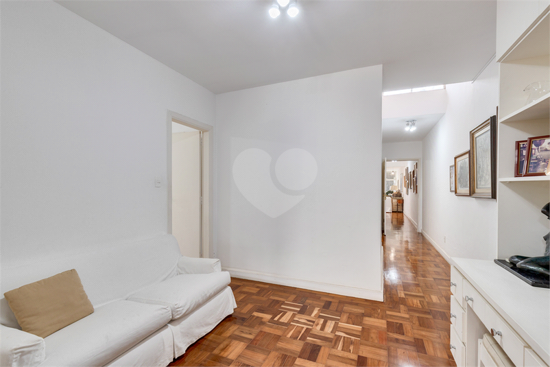 Foto REO1017255