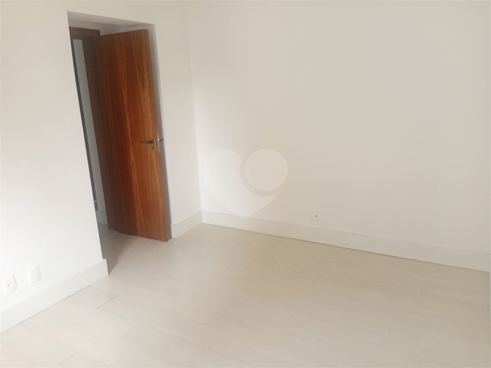 Foto REO1020646