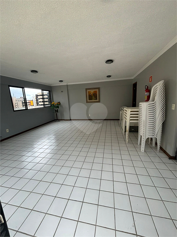 Venda Apartamento Maceió Ponta Verde REO1020758 17