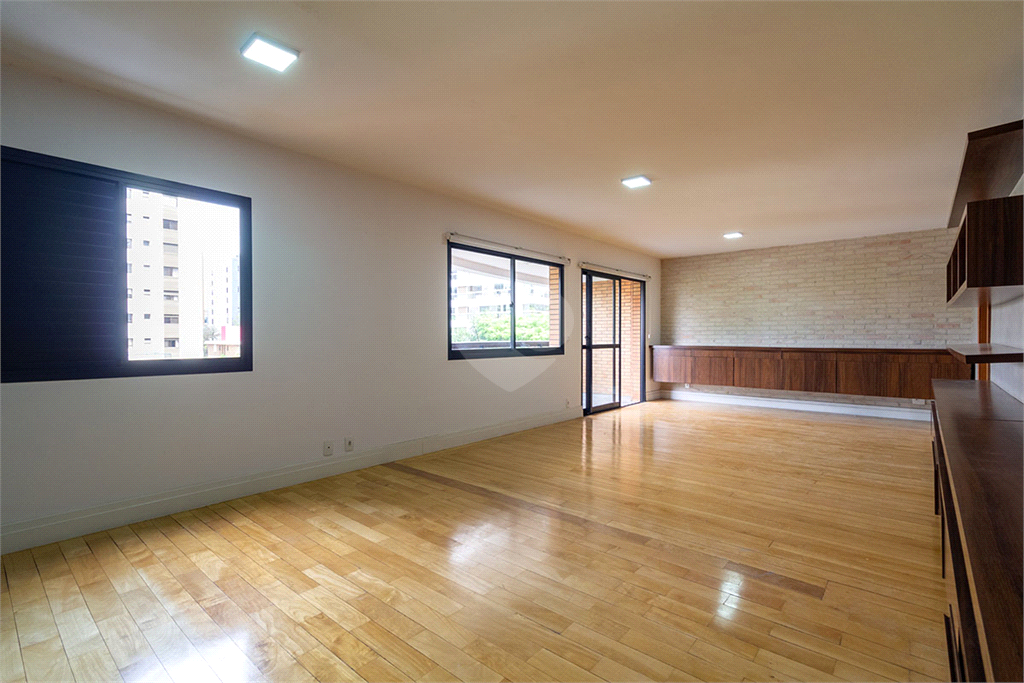 Venda Apartamento São Paulo Alto Da Lapa REO1020770 3