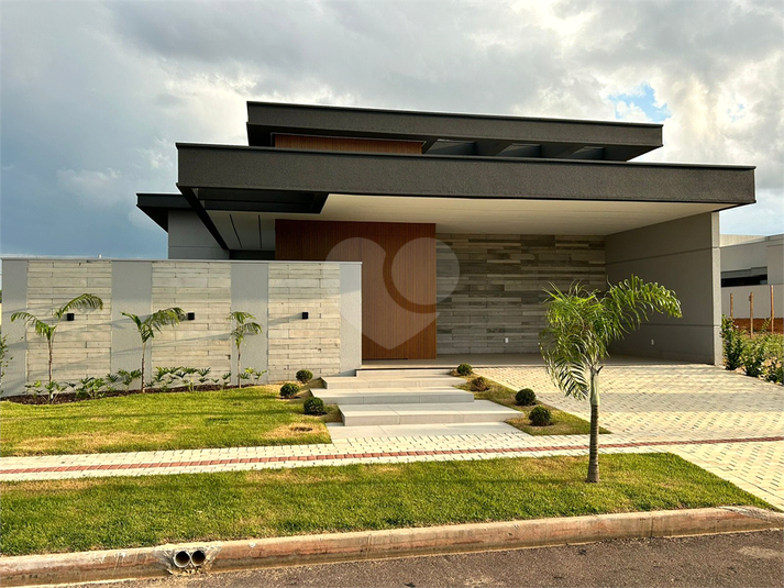 Foto REO1020843
